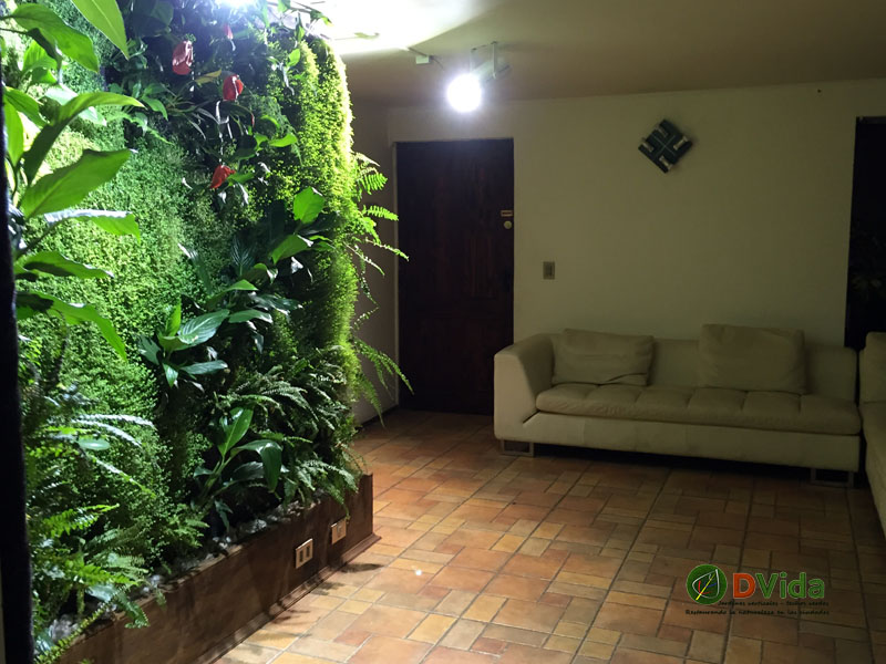 Disfruta muros verdes y naturaleza en tu oficina